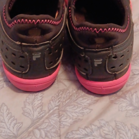 Fila Pink & Black Water Shoes Size 7M - Picture 7 of 12